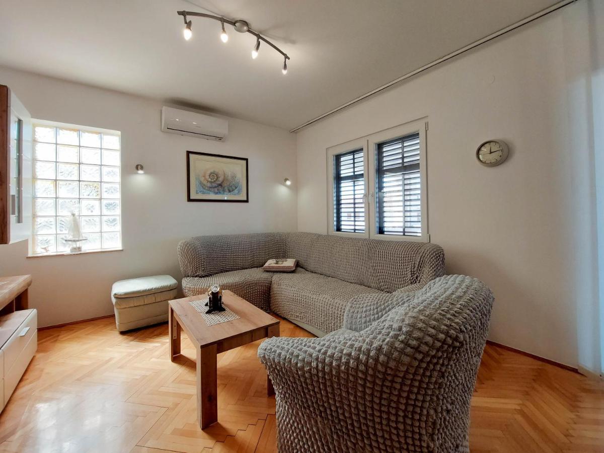 פונאנט Apartment Neda מראה חיצוני תמונה